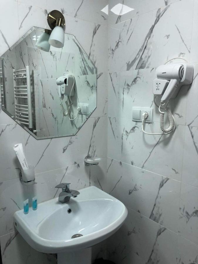 Hotel Martinichi Szenaki Kültér fotó