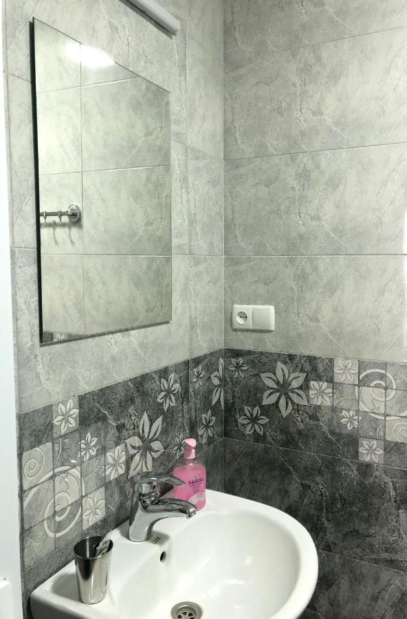 Hotel Martinichi Szenaki Kültér fotó